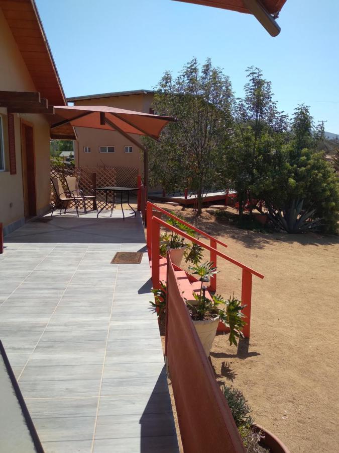 ואלה דה גוואדלופה Posada Soleil Bed & Breakfast מראה חיצוני תמונה