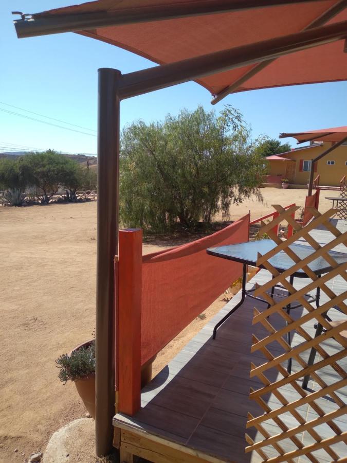 ואלה דה גוואדלופה Posada Soleil Bed & Breakfast מראה חיצוני תמונה