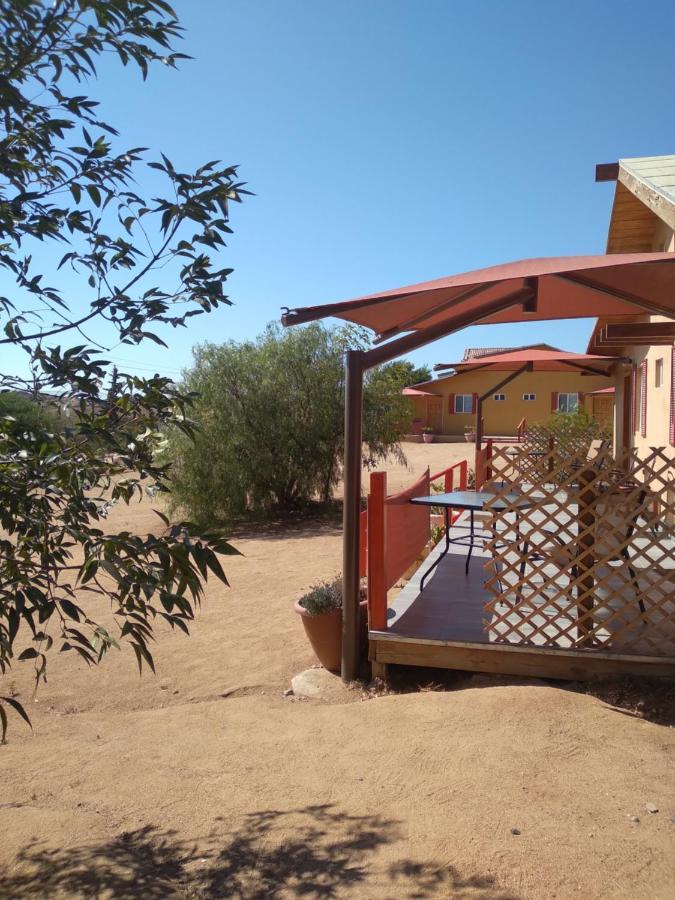 ואלה דה גוואדלופה Posada Soleil Bed & Breakfast מראה חיצוני תמונה